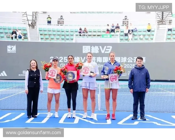 网球世界赛季精彩纷呈 新星崛起老将再战 2025年巡回赛看点逐一揭晓