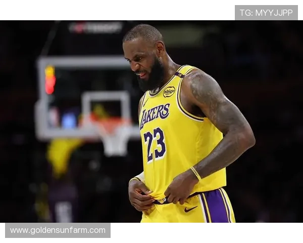 詹姆斯再创纪录湖人鏖战勇士加时惊险取胜全场高潮不断